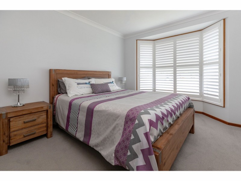 12 Flora Parade, Tuncurry NSW 2428