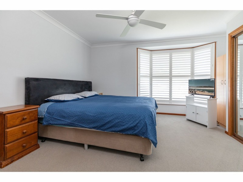 12 Flora Parade, Tuncurry NSW 2428