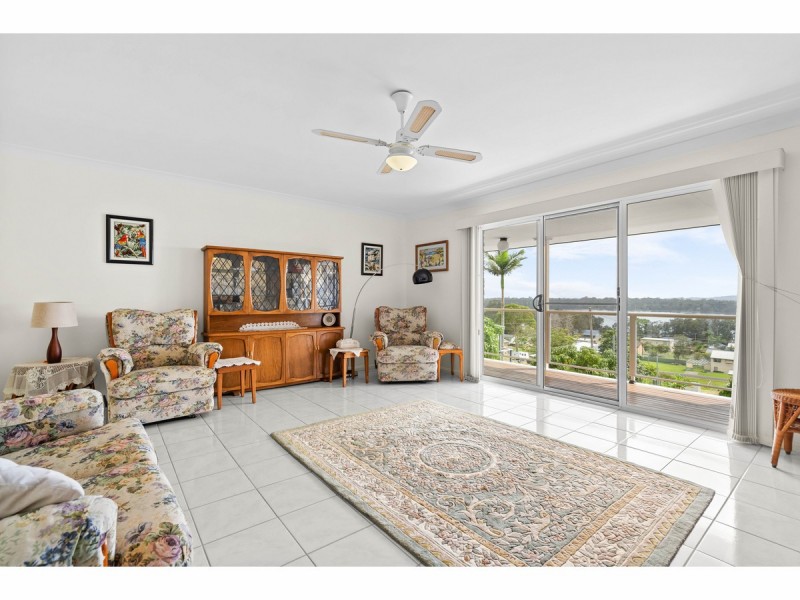 13 Illawarra Crescent, Coomba Park NSW 2428