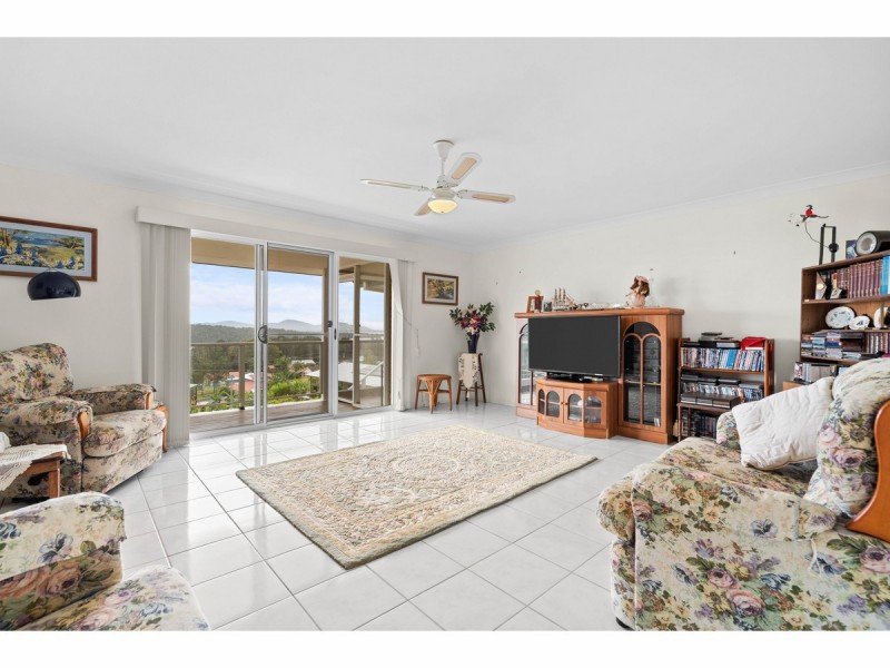 13 Illawarra Crescent, Coomba Park NSW 2428