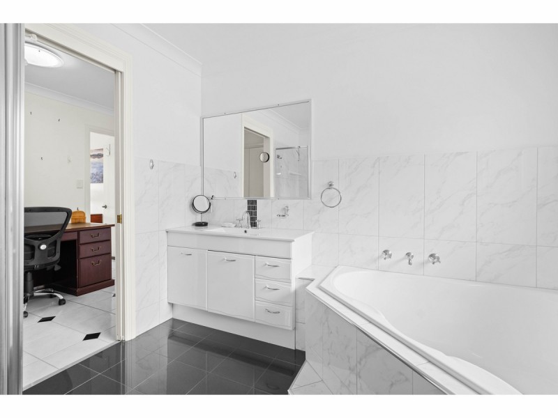13 Illawarra Crescent, Coomba Park NSW 2428