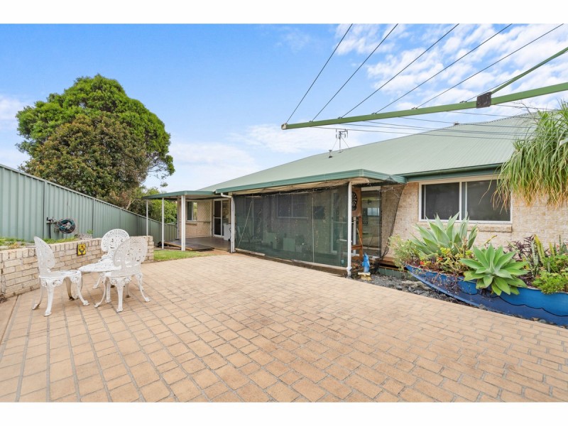 13 Illawarra Crescent, Coomba Park NSW 2428
