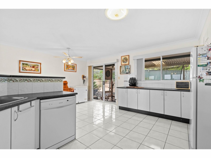 13 Illawarra Crescent, Coomba Park NSW 2428