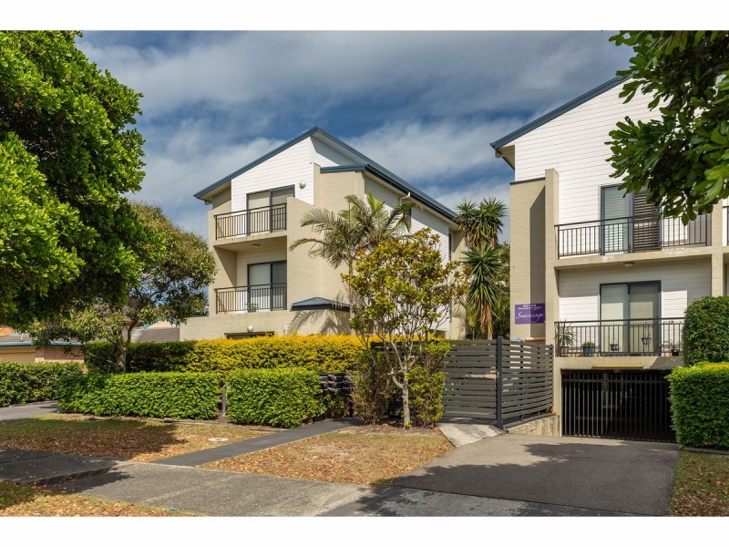 2/60 – 62 Wharf Street, Tuncurry NSW 2428