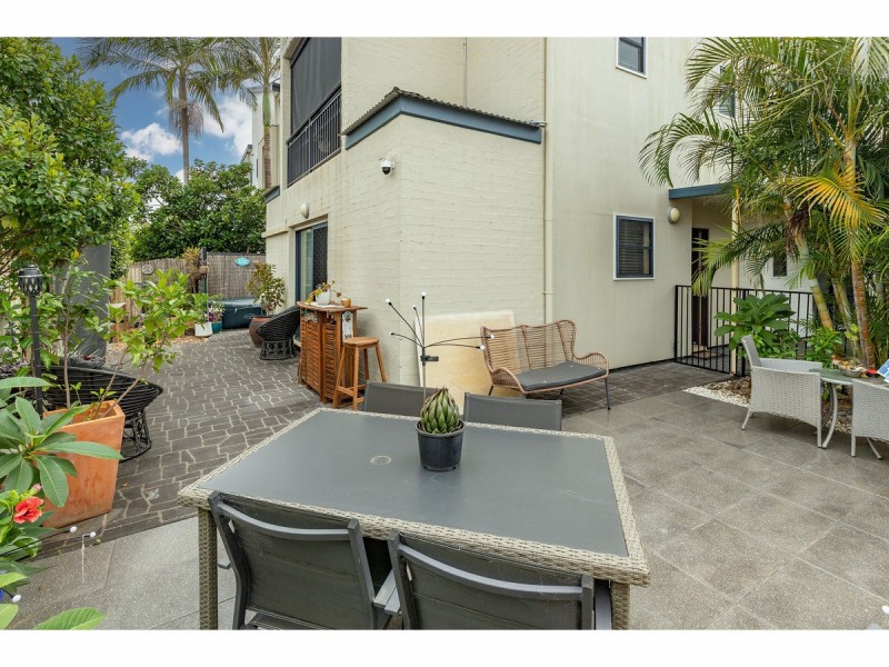 2/60 – 62 Wharf Street, Tuncurry NSW 2428