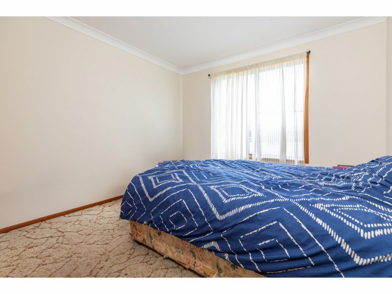 8 De Lore Crescent, Tuncurry NSW 2428