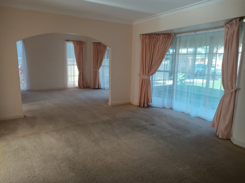 15 Friendship Key, Forster NSW 2428