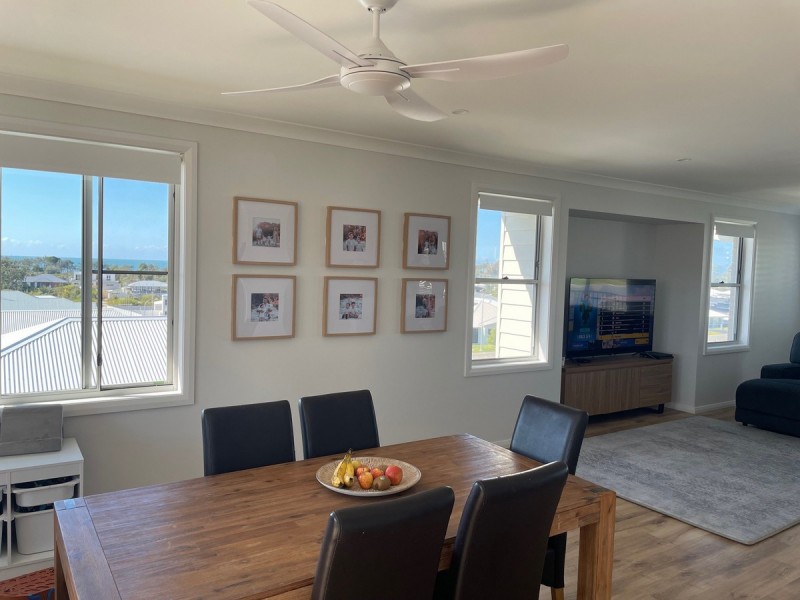 20 Shores Crescent, Diamond Beach NSW 2430