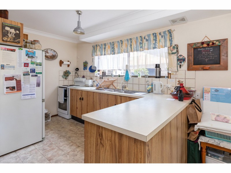 1 & 2/38 Regency Circuit, Tuncurry NSW 2428