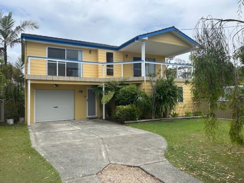 17 Escapade, Diamond Beach NSW 2430