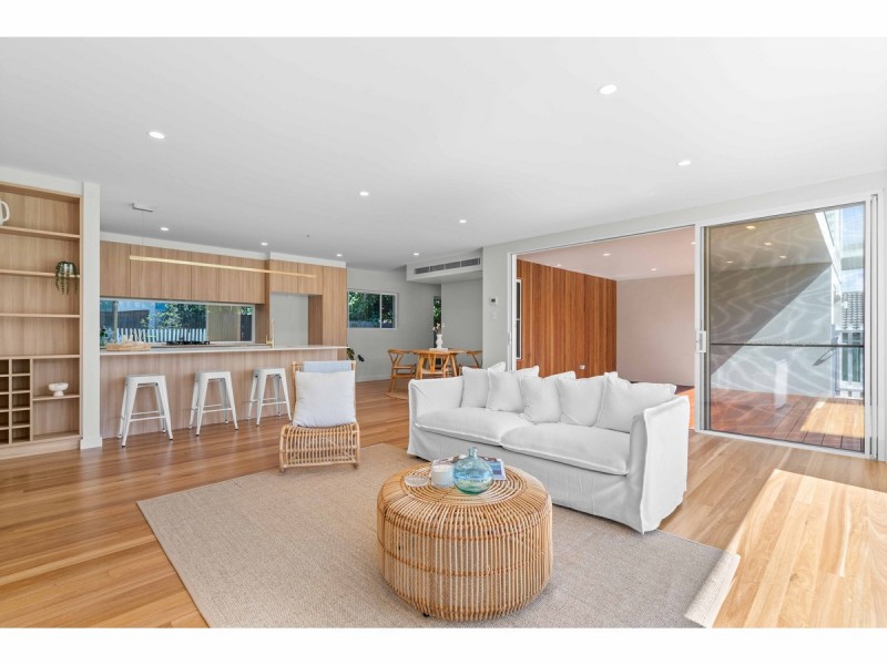 42 Colliton Parade, Forster NSW 2428