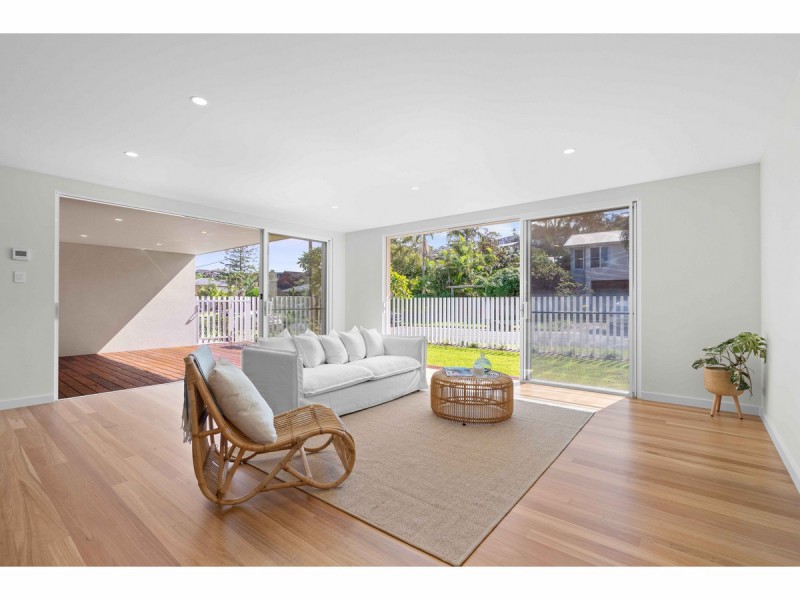 42 Colliton Parade, Forster NSW 2428