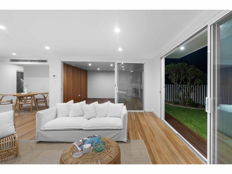 42 Colliton Parade, Forster NSW 2428
