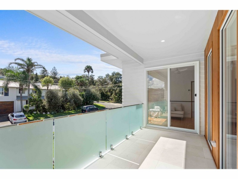 42 Colliton Parade, Forster NSW 2428