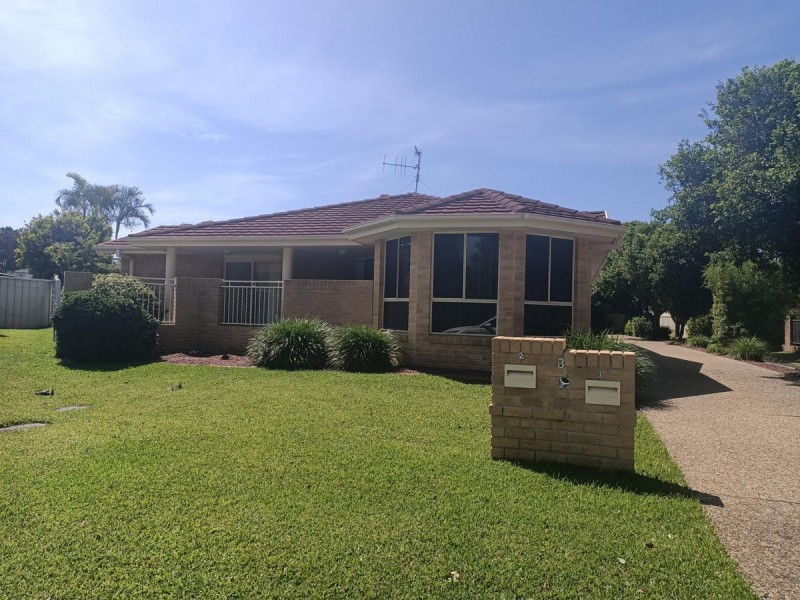 1/3 Inaja, Forster NSW 2428