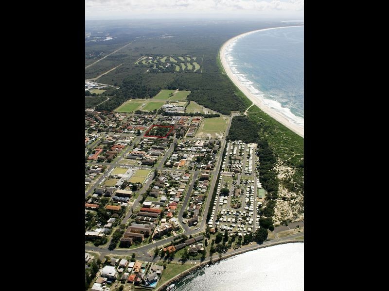 7 North Street, Tuncurry NSW 2428