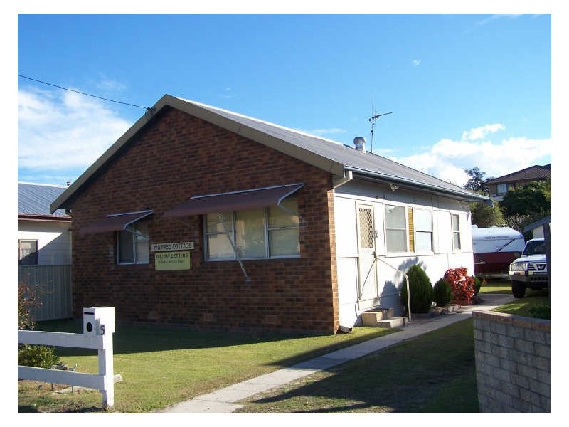 5 Macintosh Street, Forster NSW 2428