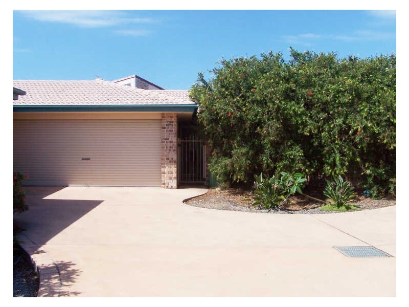 2/11-13 Paruna Court, Forster NSW 2428