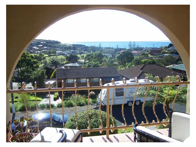 16 Daphne Street, Forster NSW 2428