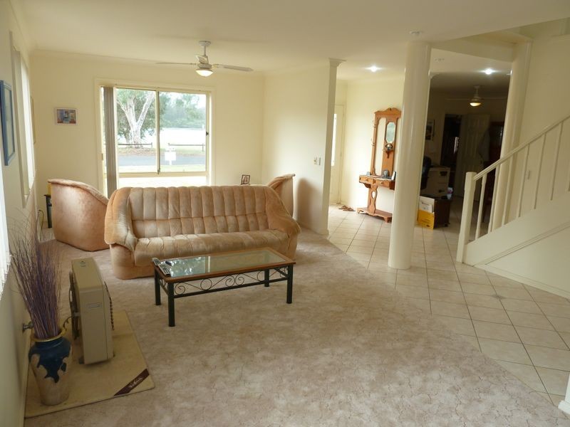92 Elizabeth Parade, Forster NSW 2428