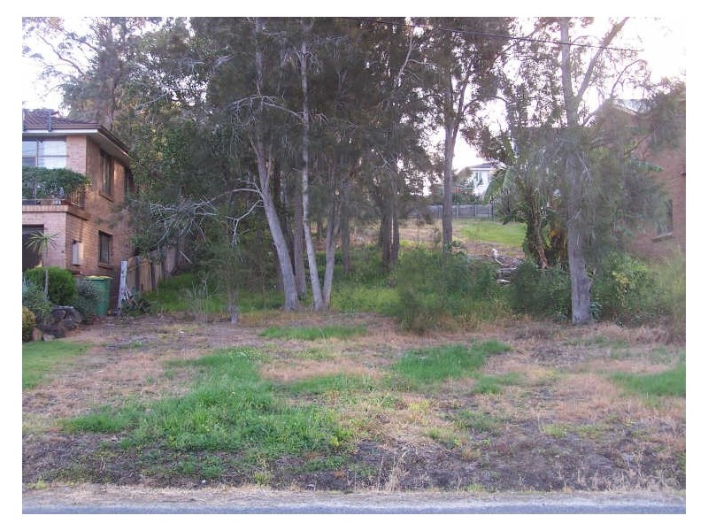 11 Seabreeze Parade, Green Point NSW 2428