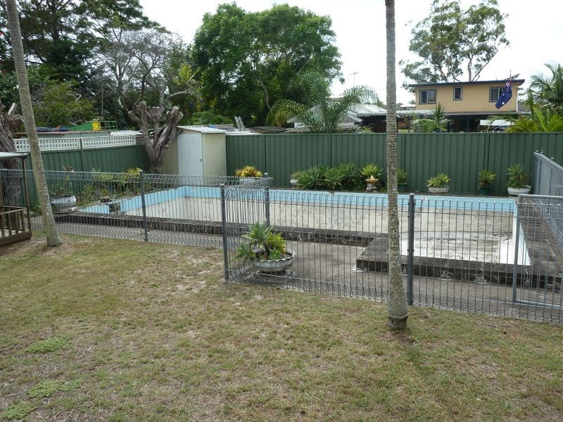 13 Cape Street, Tuncurry NSW 2428
