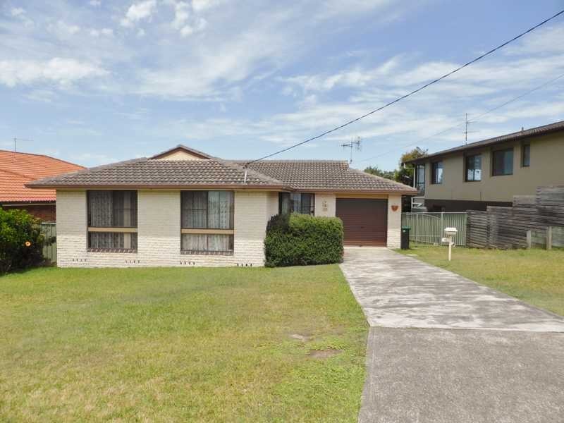 77 Becker Road, Forster NSW 2428