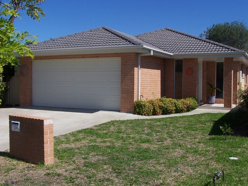 1 Robina Grove, Forster NSW 2428