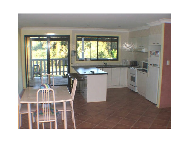 48 Seabreeze Parade, Green Point NSW 2428