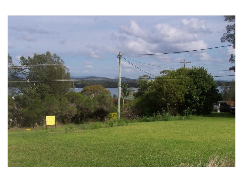 30 Green Point Drive, Green Point NSW 2428