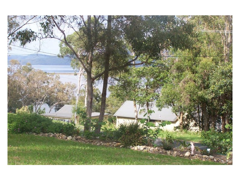 30 Green Point Drive, Green Point NSW 2428