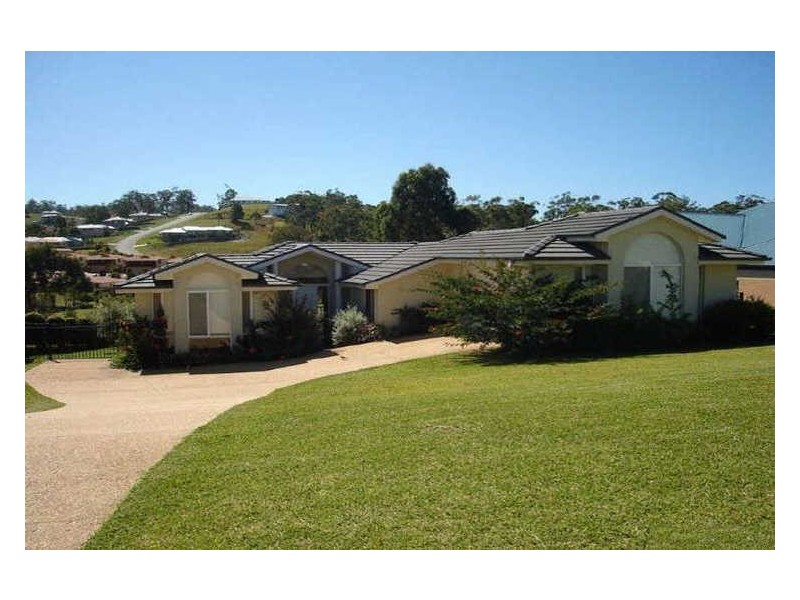 11 Grangewood Avenue ‘Tallwoods’, Hallidays Point NSW 2430