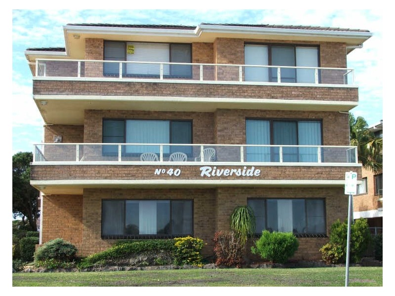 2/40 Little Street ‘Riverside’, Forster NSW 2428