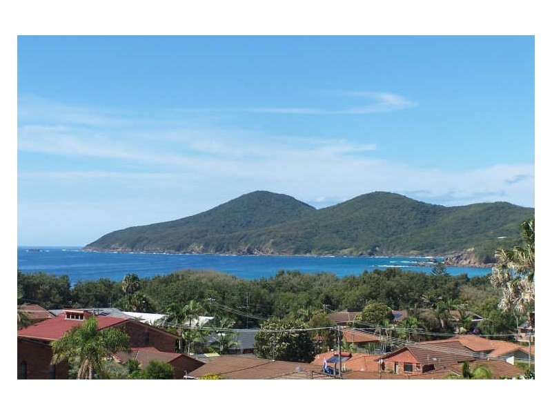 25 Lake Vista Crescent, Forster NSW 2428