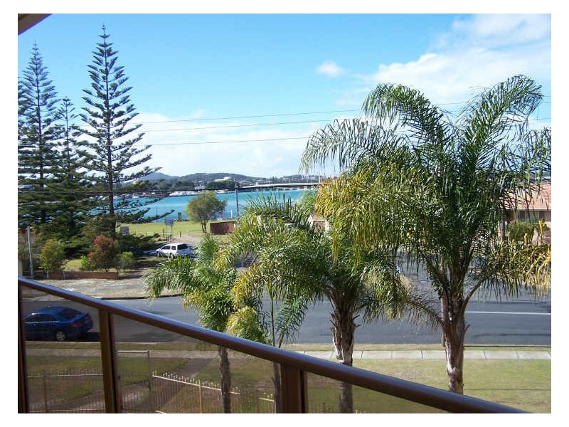 10/31 Wharf Street ‘Anchorage’, Tuncurry NSW 2428