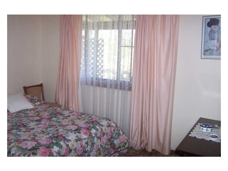 1399 The Lakesway, Darawank NSW 2428