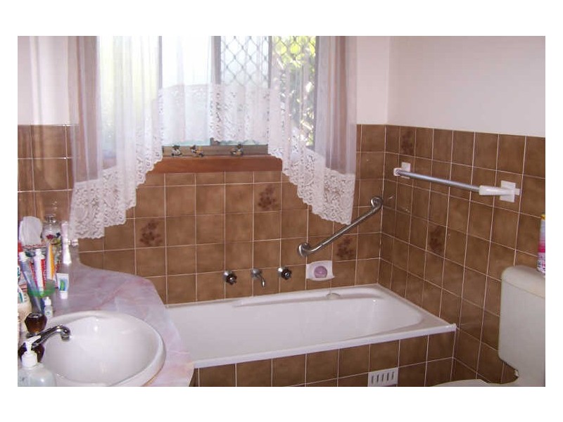 1/23 Robert Street, Forster NSW 2428