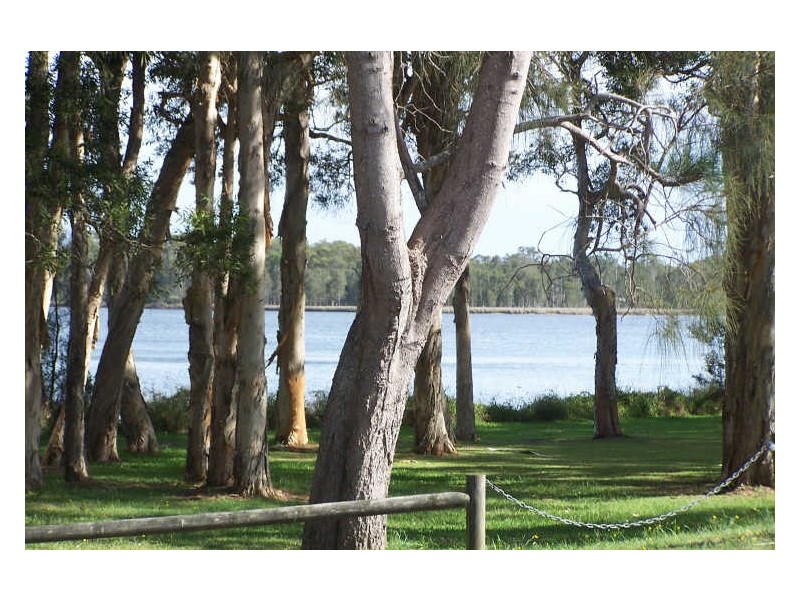 10 Elizabeth Parade, Forster NSW 2428