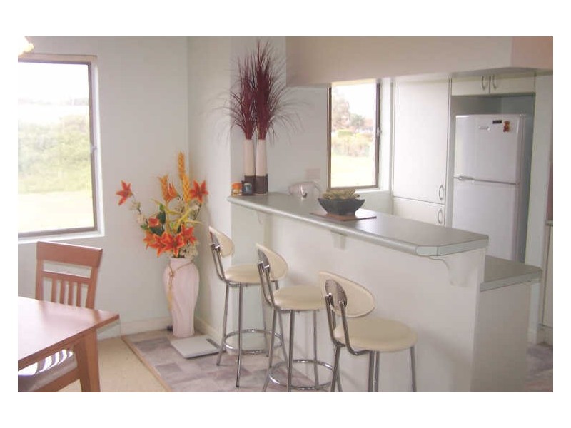 2/88-90 Head Street ‘villa bianca’, Forster NSW 2428