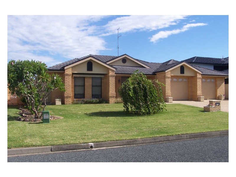 41 Kenrose Street, Forster NSW 2428