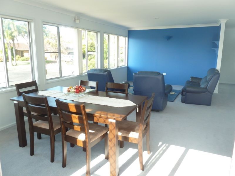 6 Skye Crescent, Forster NSW 2428