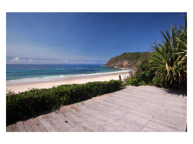120 Boomerang Drive, Boomerang Beach NSW 2428