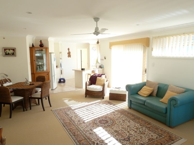 1/3 Michaela Place, Forster NSW 2428