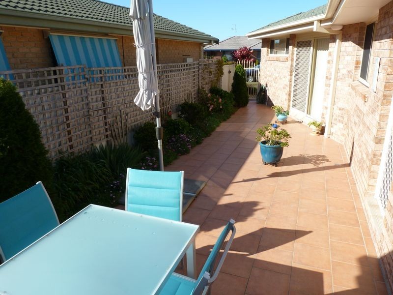1/3 Michaela Place, Forster NSW 2428