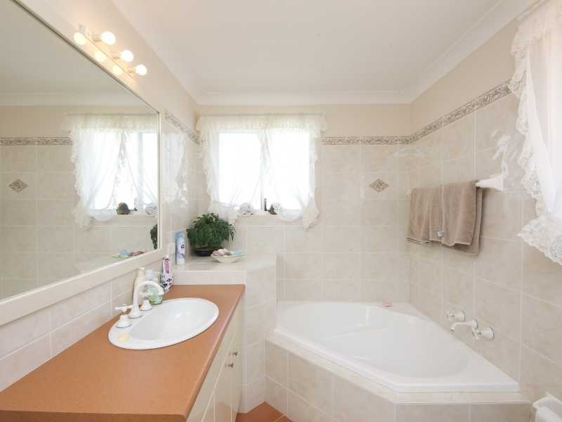 3 Bramble Parade, Tuncurry NSW 2428