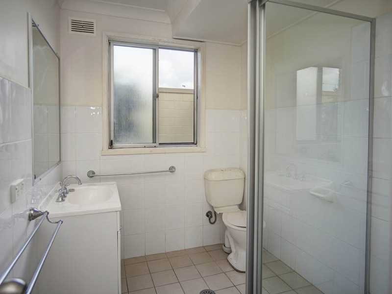 2/27 Parkes Street, Tuncurry NSW 2428