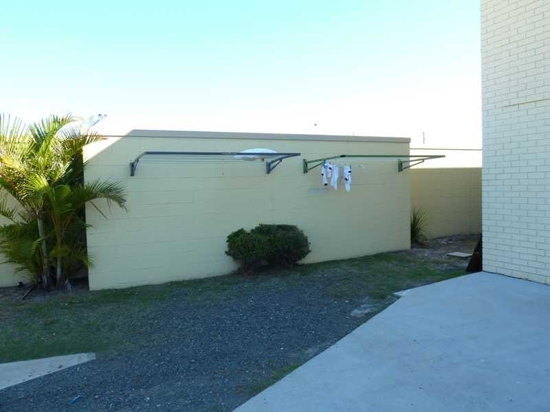 2/27 Parkes Street, Tuncurry NSW 2428