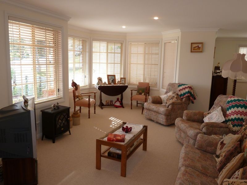 10 Divide Street, Forster NSW 2428