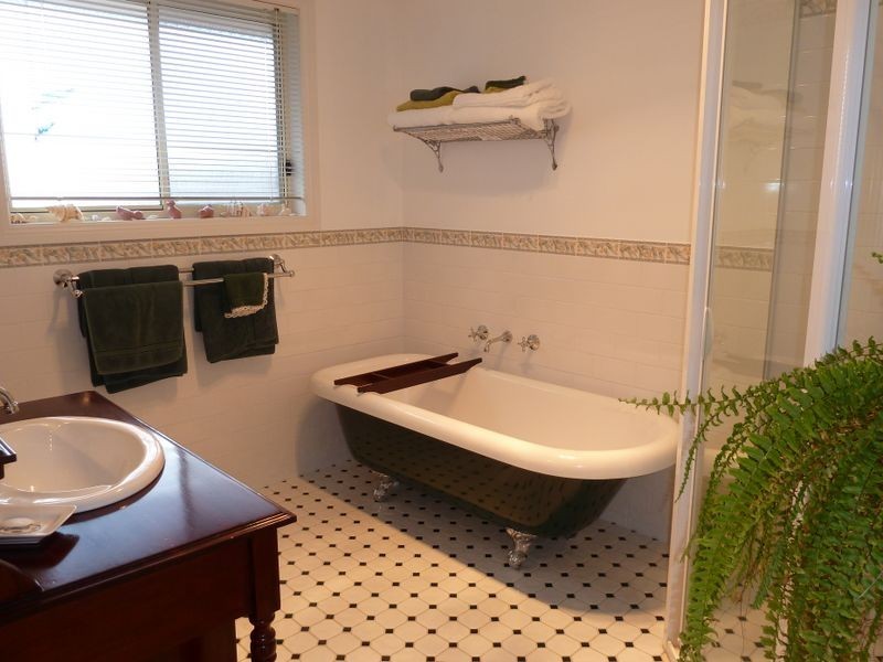 10 Divide Street, Forster NSW 2428