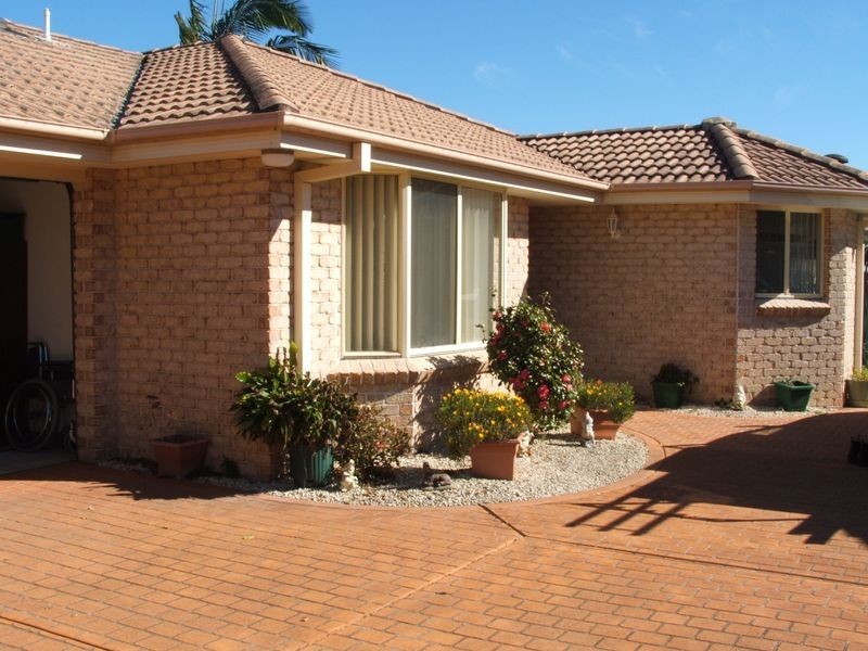 2/4 Grandis Drive, Tuncurry NSW 2428